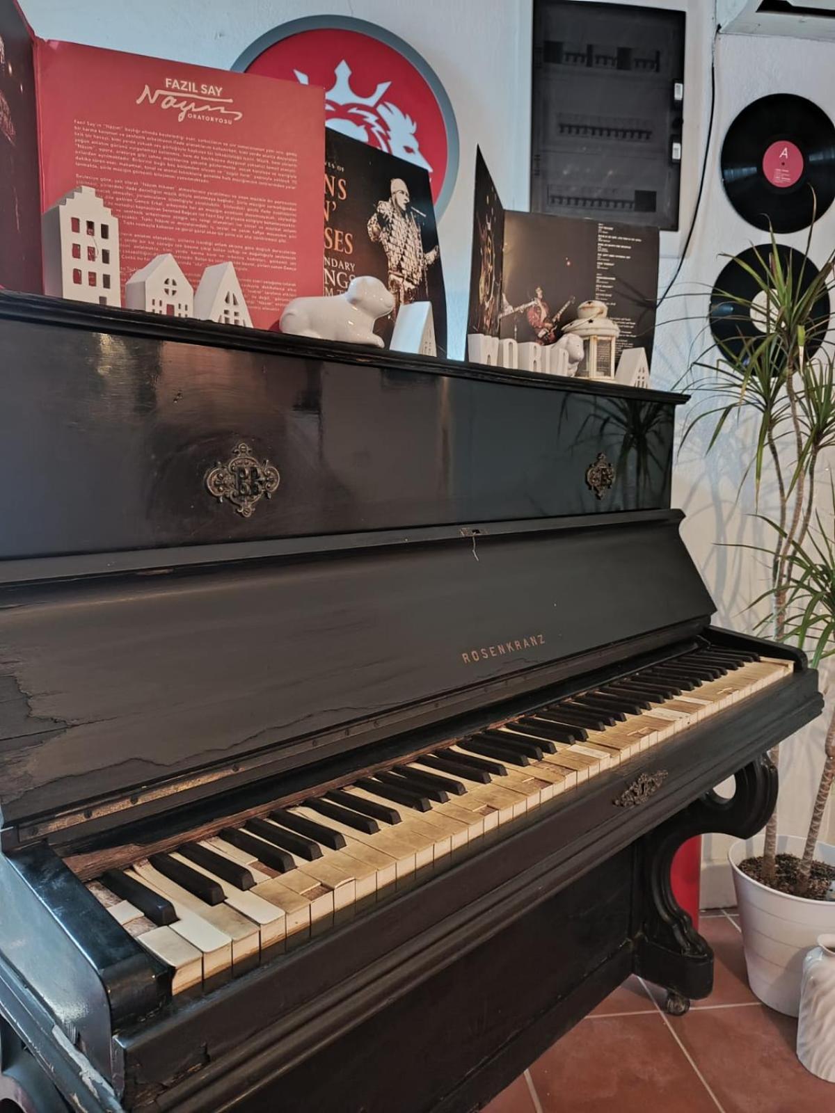 Berlin'S Guest House ウルラ エクステリア 写真